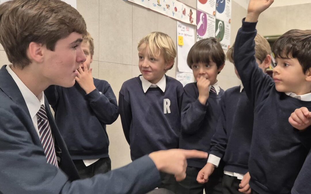 La Fiesta de las Ciencias vuelve a llenar Retamar de experimentos